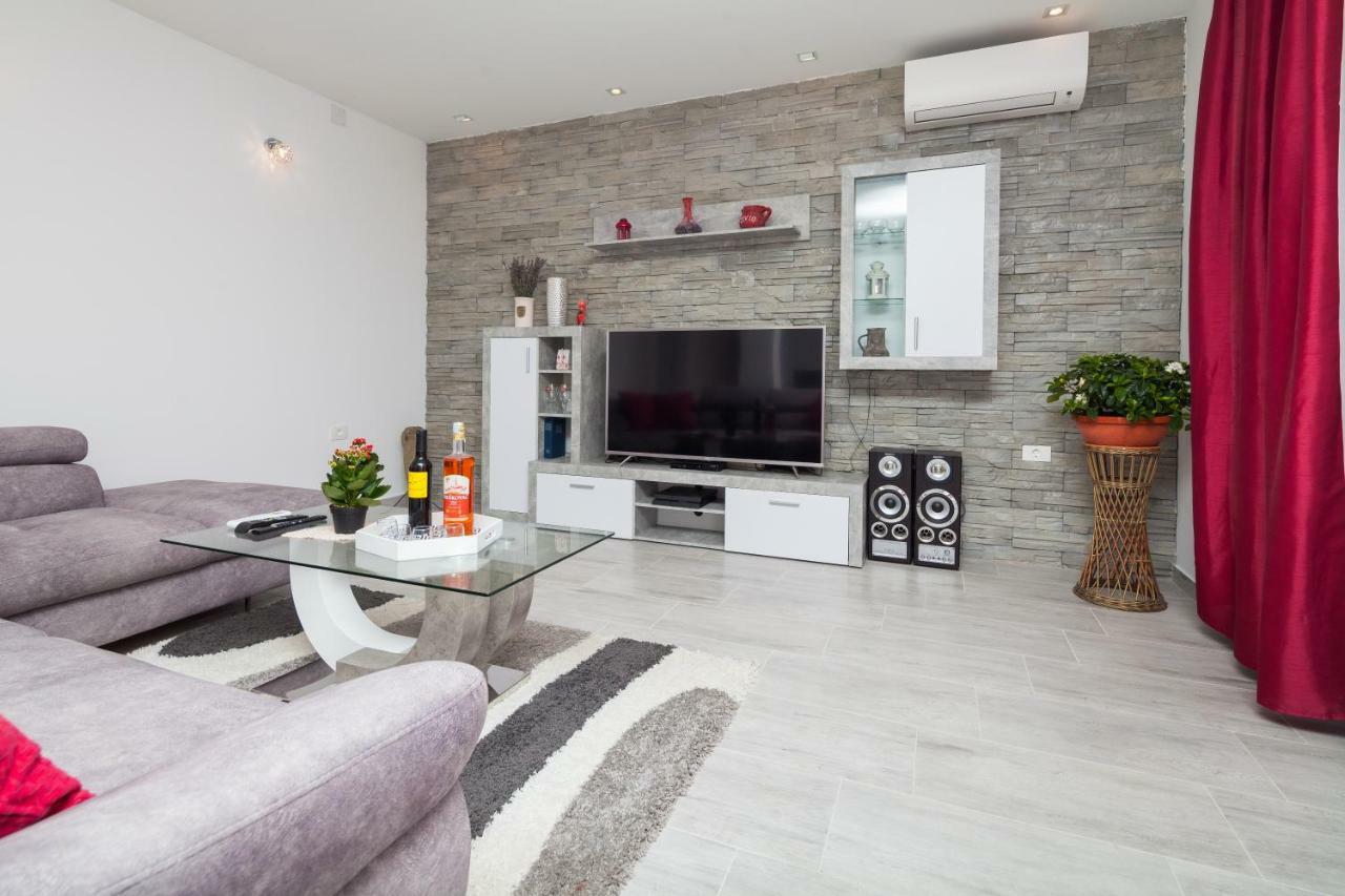 New Brend App Matija Apartment Pinezici  ภายนอก รูปภาพ